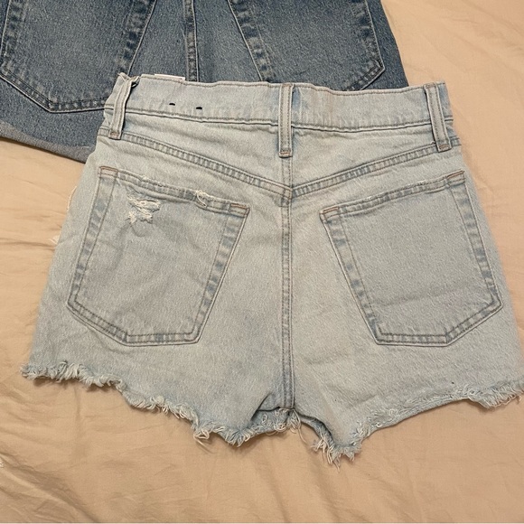 BUNDLE GAP CHEEKY JEAN SHORT - Picture 2 of 5